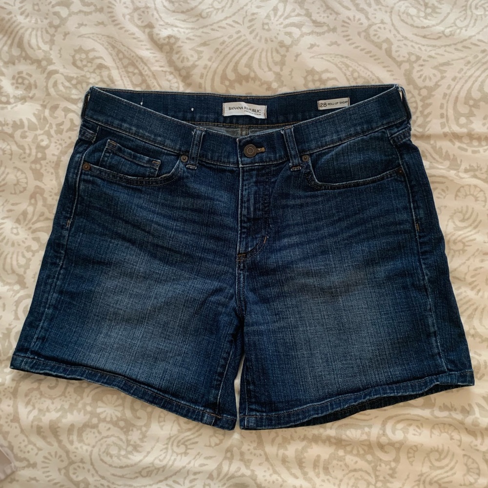 Banana Republic Premium Denim Roll- Up Short